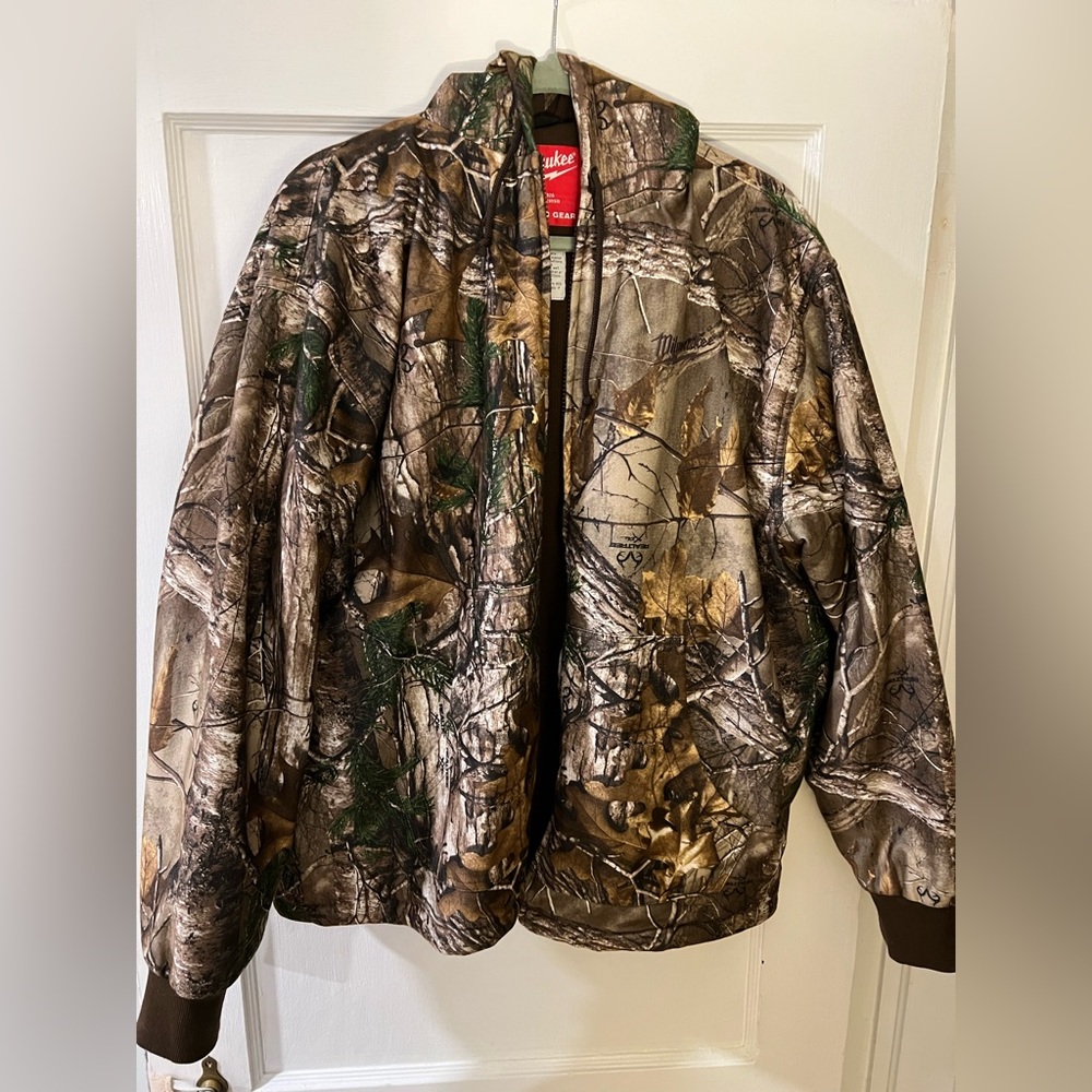 Milwaukee Heated Jackets- camouflage hoodie- black vest
